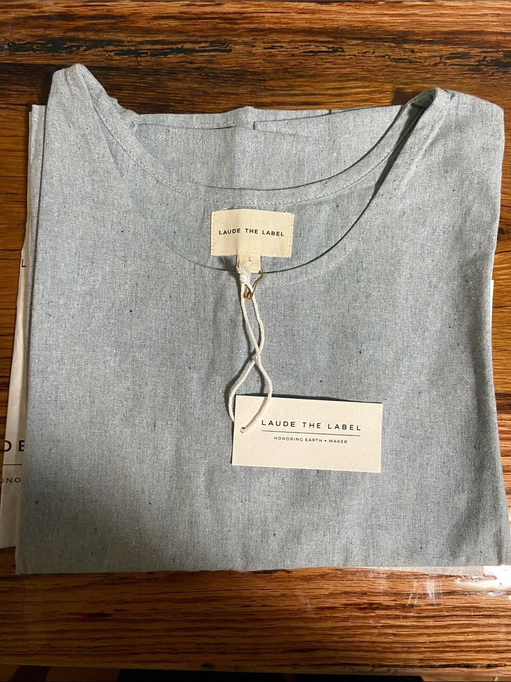 Laude the Label BNWT Tulip Back Chambray Tank Size Large